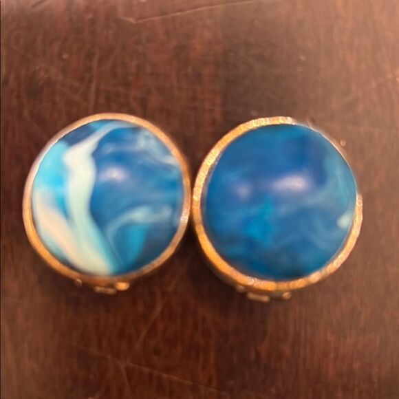 Blue and White Marbled Clip Earrings - Picture 1 of 4